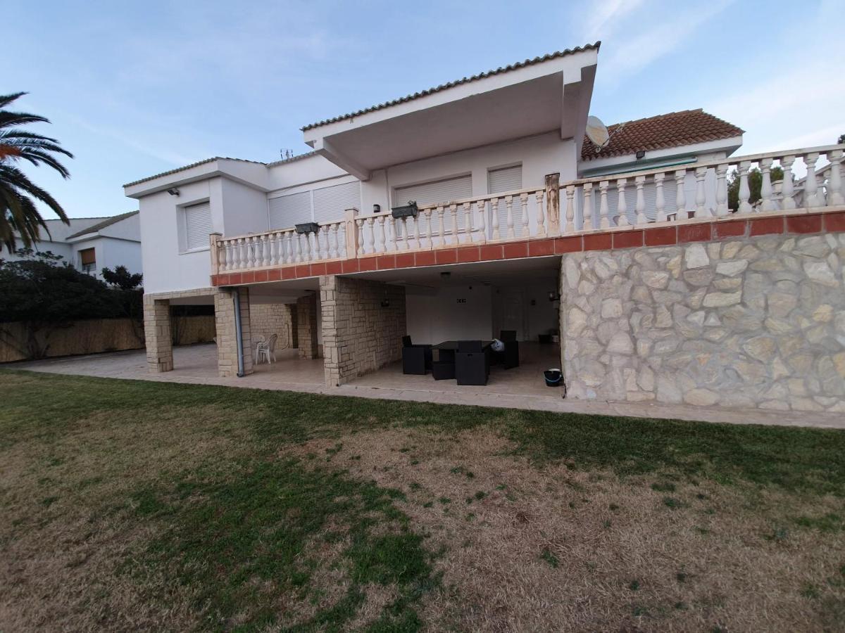 Villa Privada La Pedrereta Салоу Экстерьер фото
